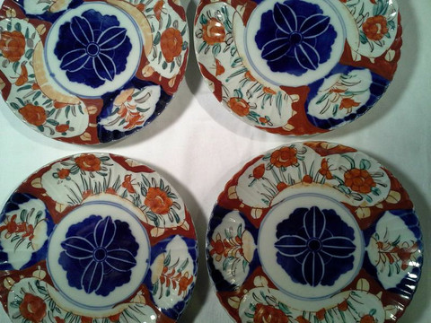 Set of four Imari plates